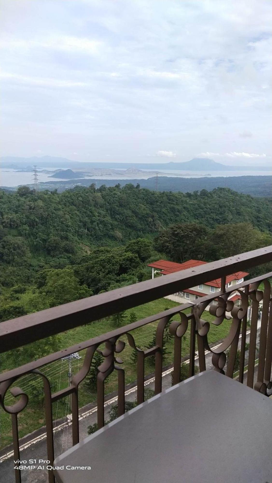 Splendido Tagagtay Taal Lake Staycation Free Parking Netflix No Free Pool Tagaytay City Екстериор снимка
