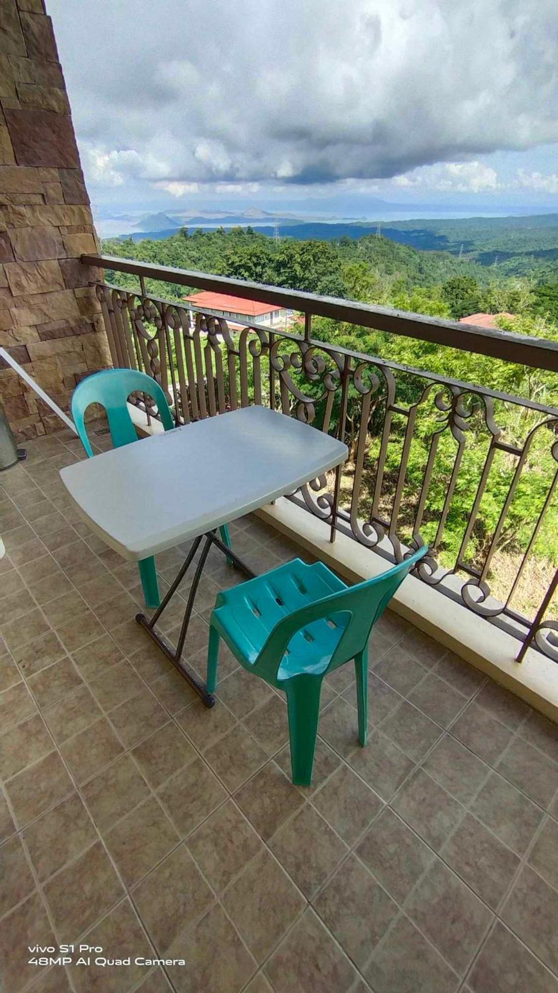 Splendido Tagagtay Taal Lake Staycation Free Parking Netflix No Free Pool Tagaytay City Екстериор снимка