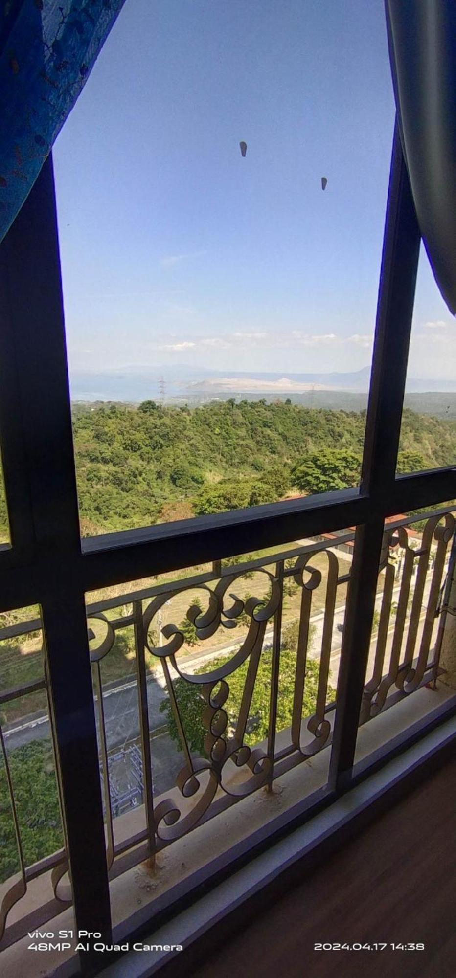 Splendido Tagagtay Taal Lake Staycation Free Parking Netflix No Free Pool Tagaytay City Екстериор снимка