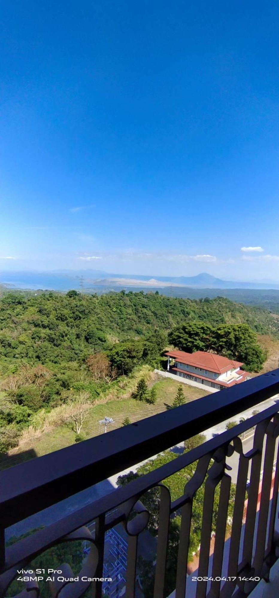 Splendido Tagagtay Taal Lake Staycation Free Parking Netflix No Free Pool Tagaytay City Екстериор снимка