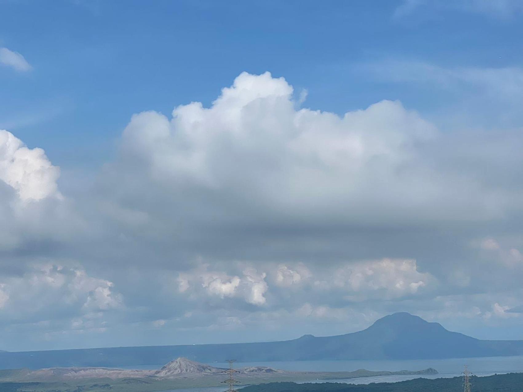 Splendido Tagagtay Taal Lake Staycation Free Parking Netflix No Free Pool Tagaytay City Екстериор снимка