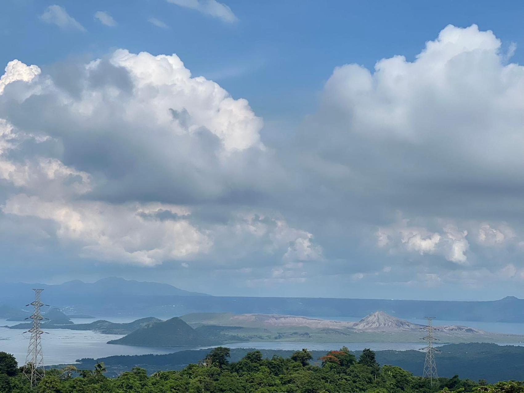 Splendido Tagagtay Taal Lake Staycation Free Parking Netflix No Free Pool Tagaytay City Екстериор снимка