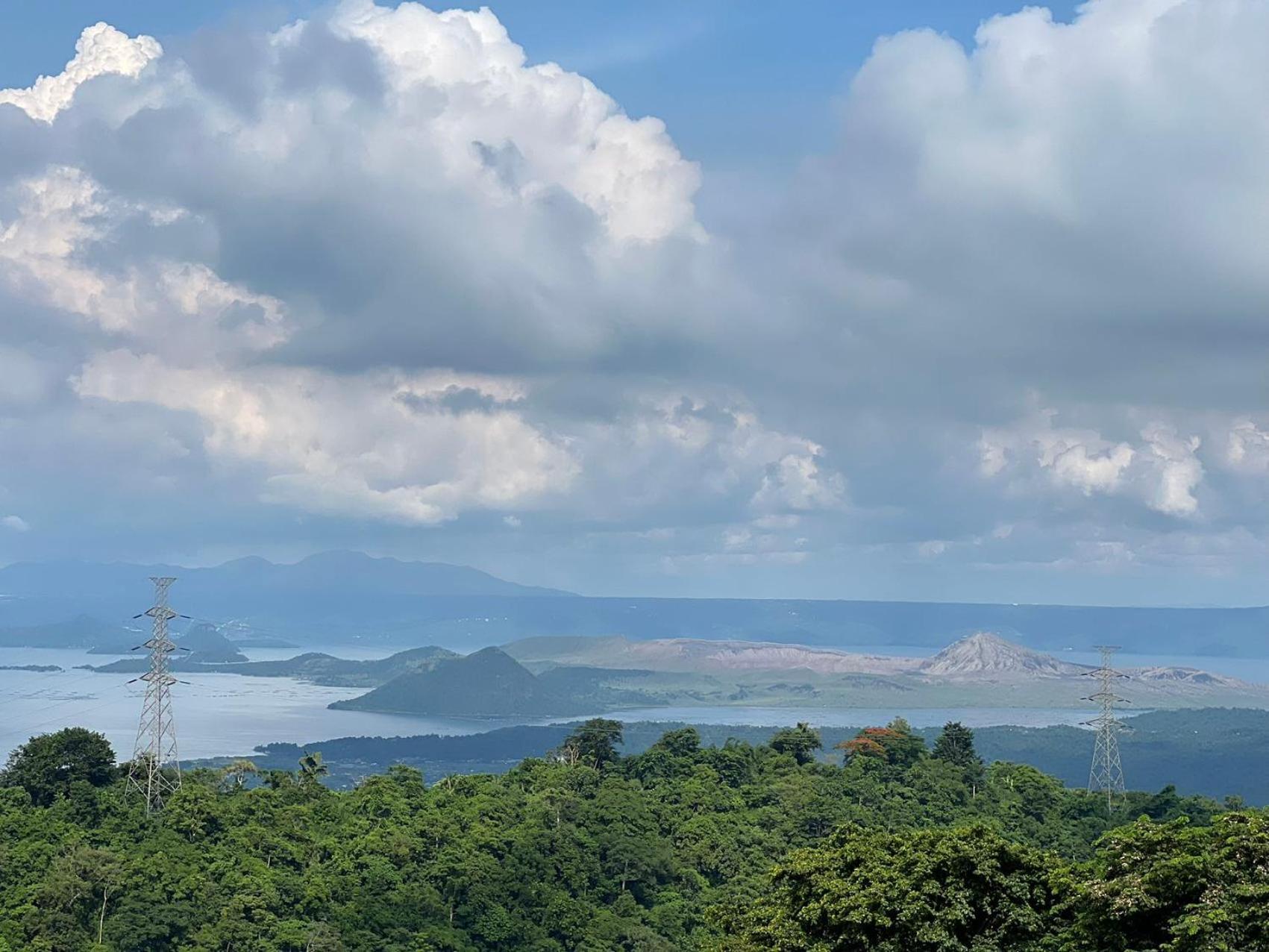 Splendido Tagagtay Taal Lake Staycation Free Parking Netflix No Free Pool Tagaytay City Екстериор снимка
