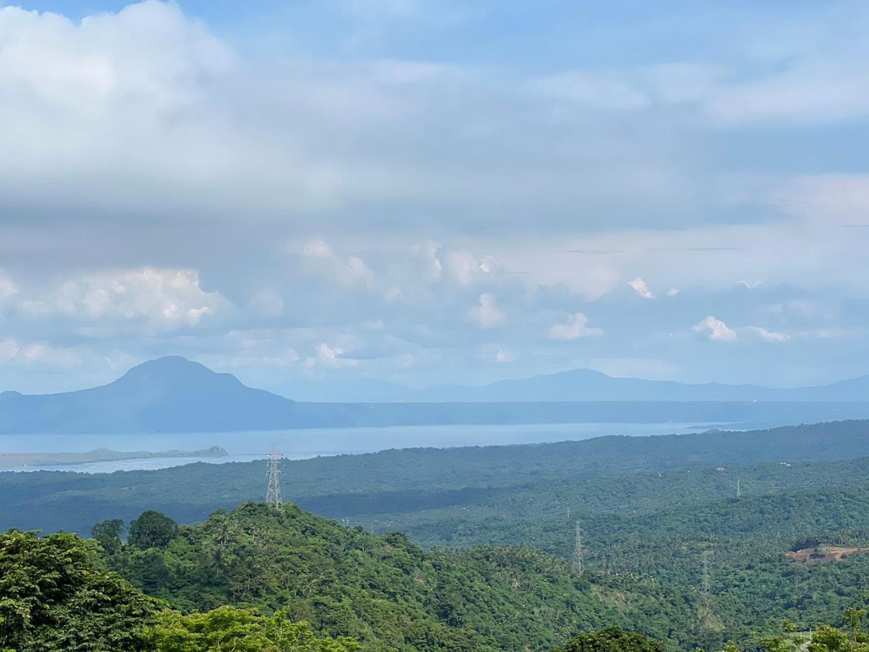 Splendido Tagagtay Taal Lake Staycation Free Parking Netflix No Free Pool Tagaytay City Екстериор снимка