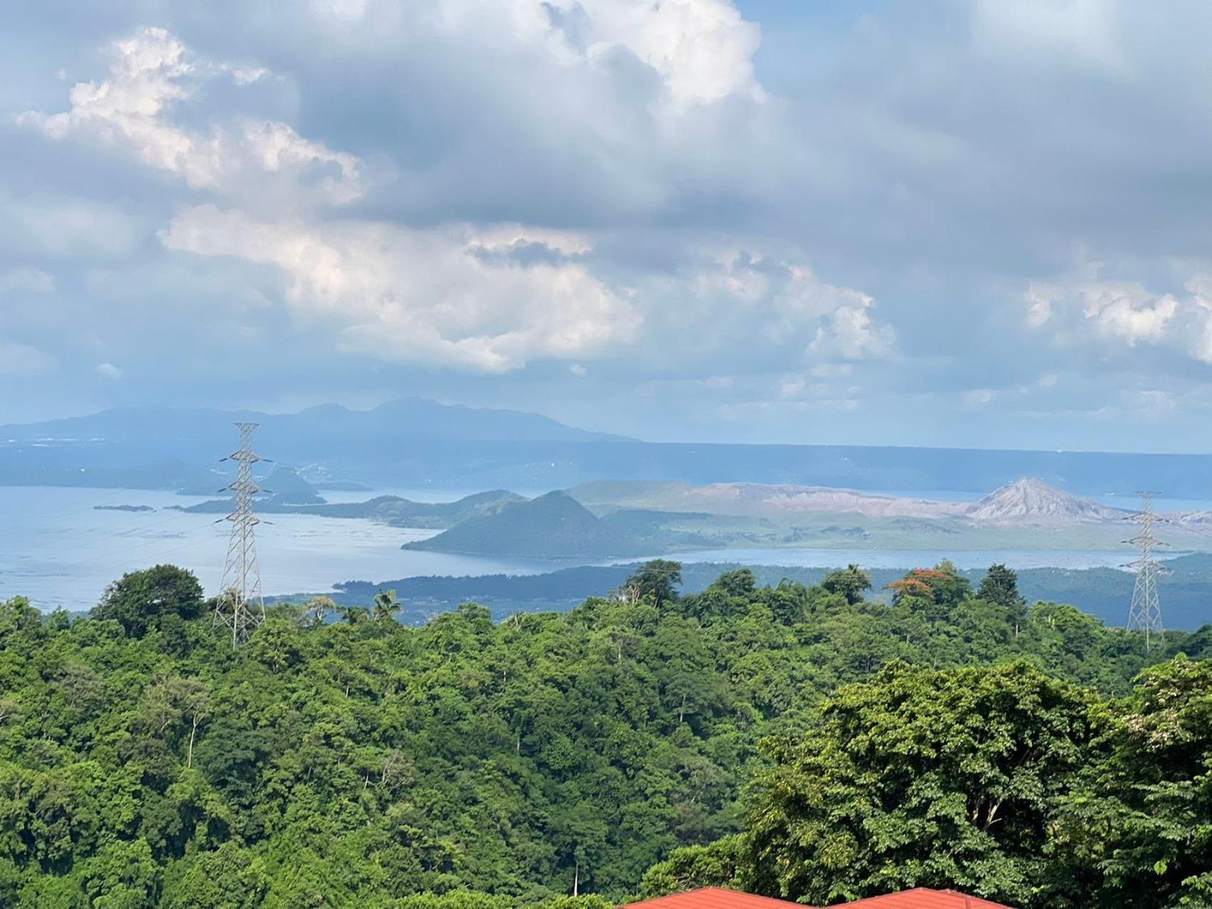 Splendido Tagagtay Taal Lake Staycation Free Parking Netflix No Free Pool Tagaytay City Екстериор снимка