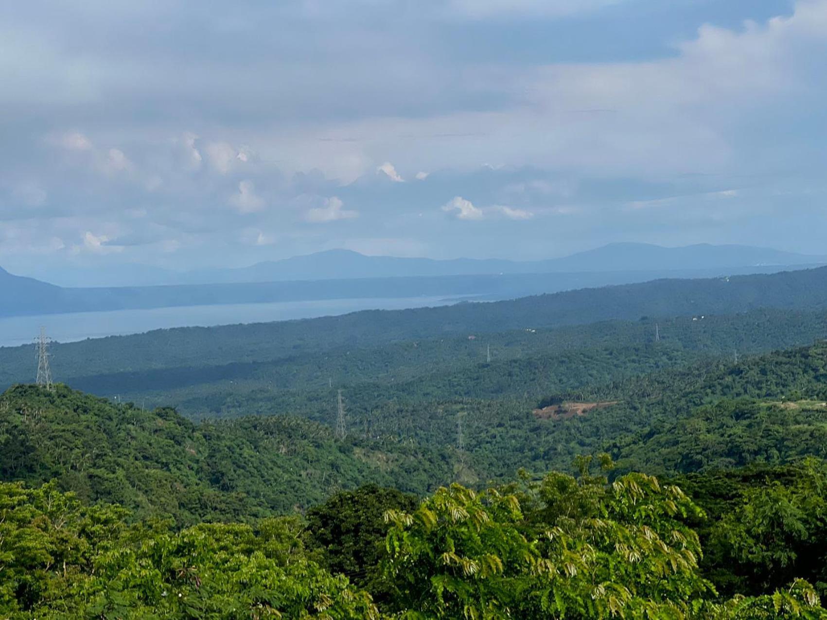 Splendido Tagagtay Taal Lake Staycation Free Parking Netflix No Free Pool Tagaytay City Екстериор снимка