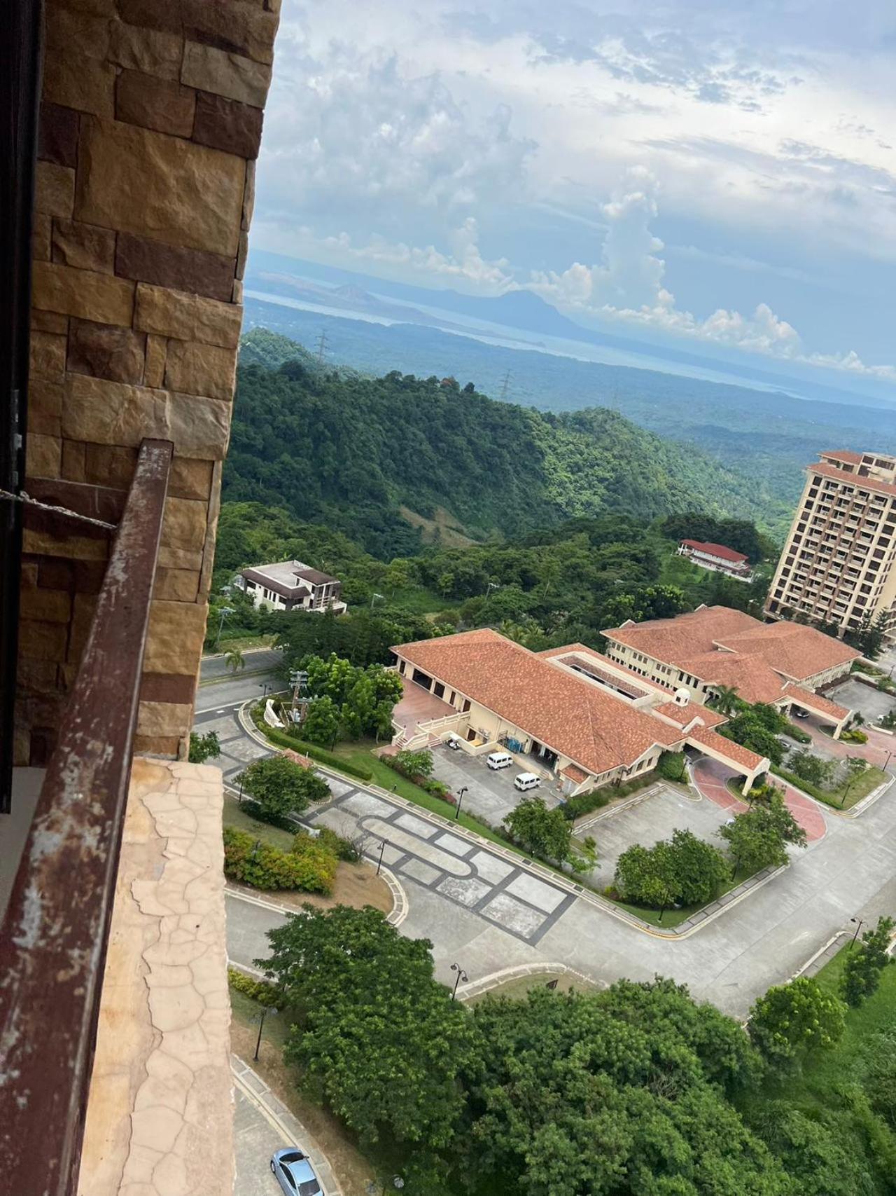 Splendido Tagagtay Taal Lake Staycation Free Parking Netflix No Free Pool Tagaytay City Екстериор снимка