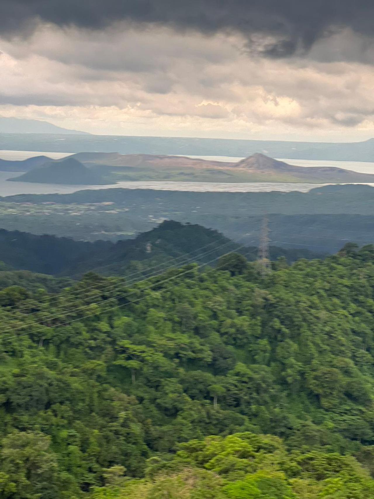 Splendido Tagagtay Taal Lake Staycation Free Parking Netflix No Free Pool Tagaytay City Екстериор снимка