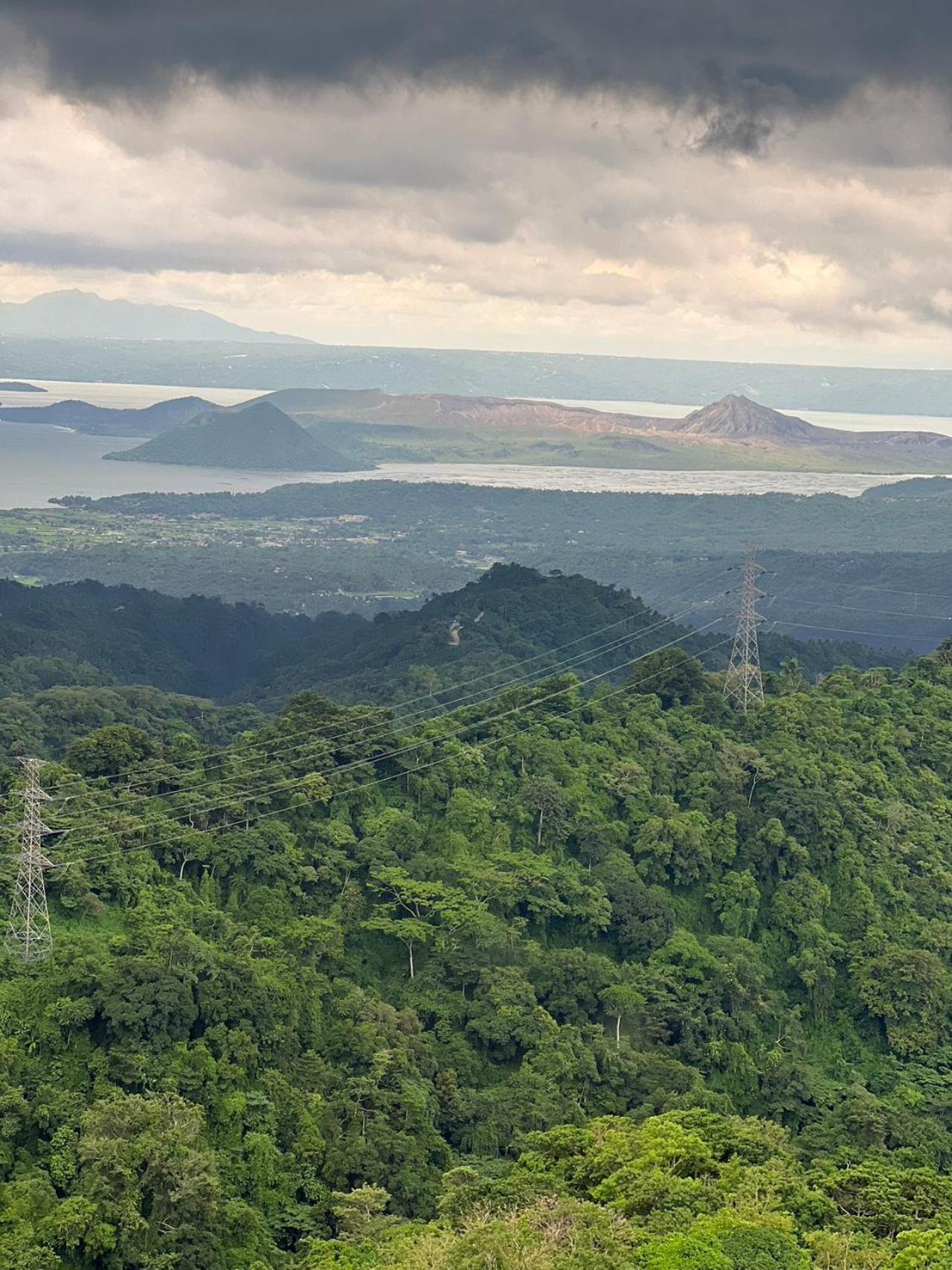 Splendido Tagagtay Taal Lake Staycation Free Parking Netflix No Free Pool Tagaytay City Екстериор снимка