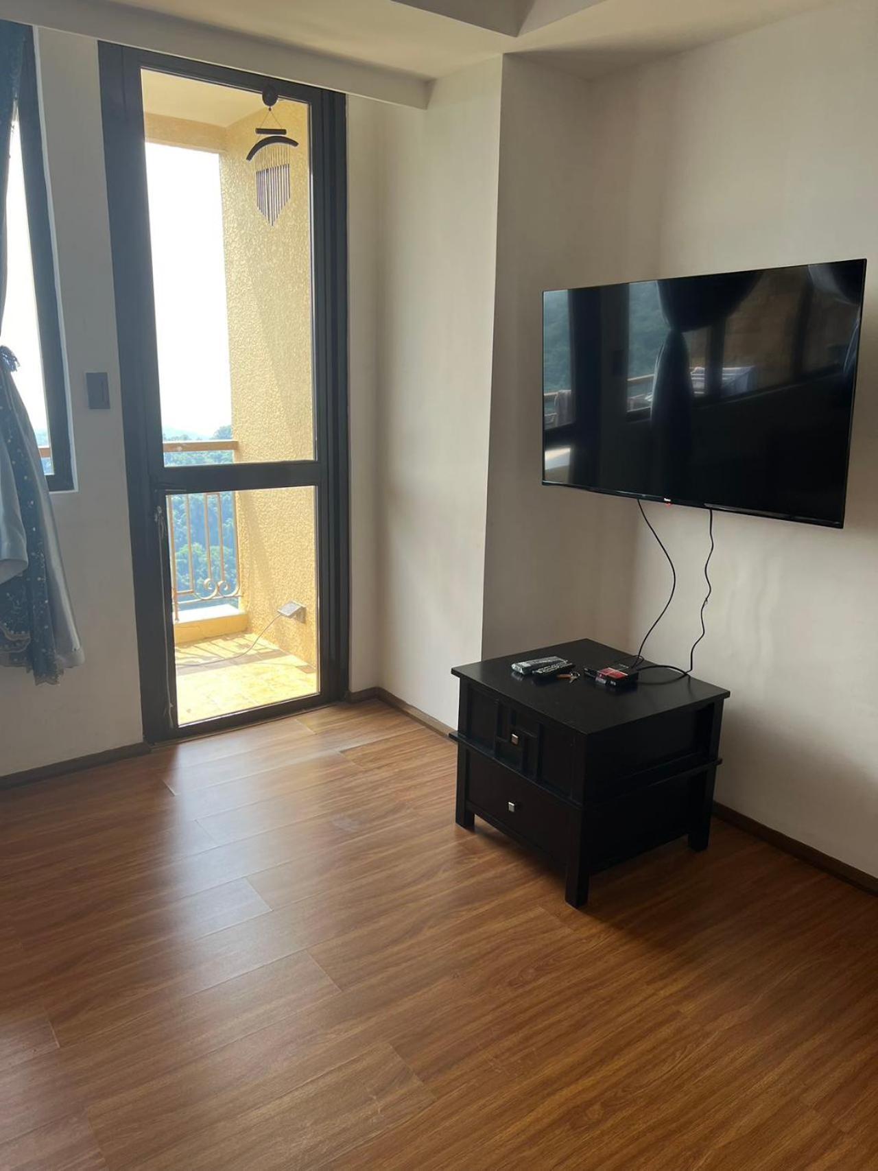 Splendido Tagagtay Taal Lake Staycation Free Parking Netflix No Free Pool Tagaytay City Екстериор снимка