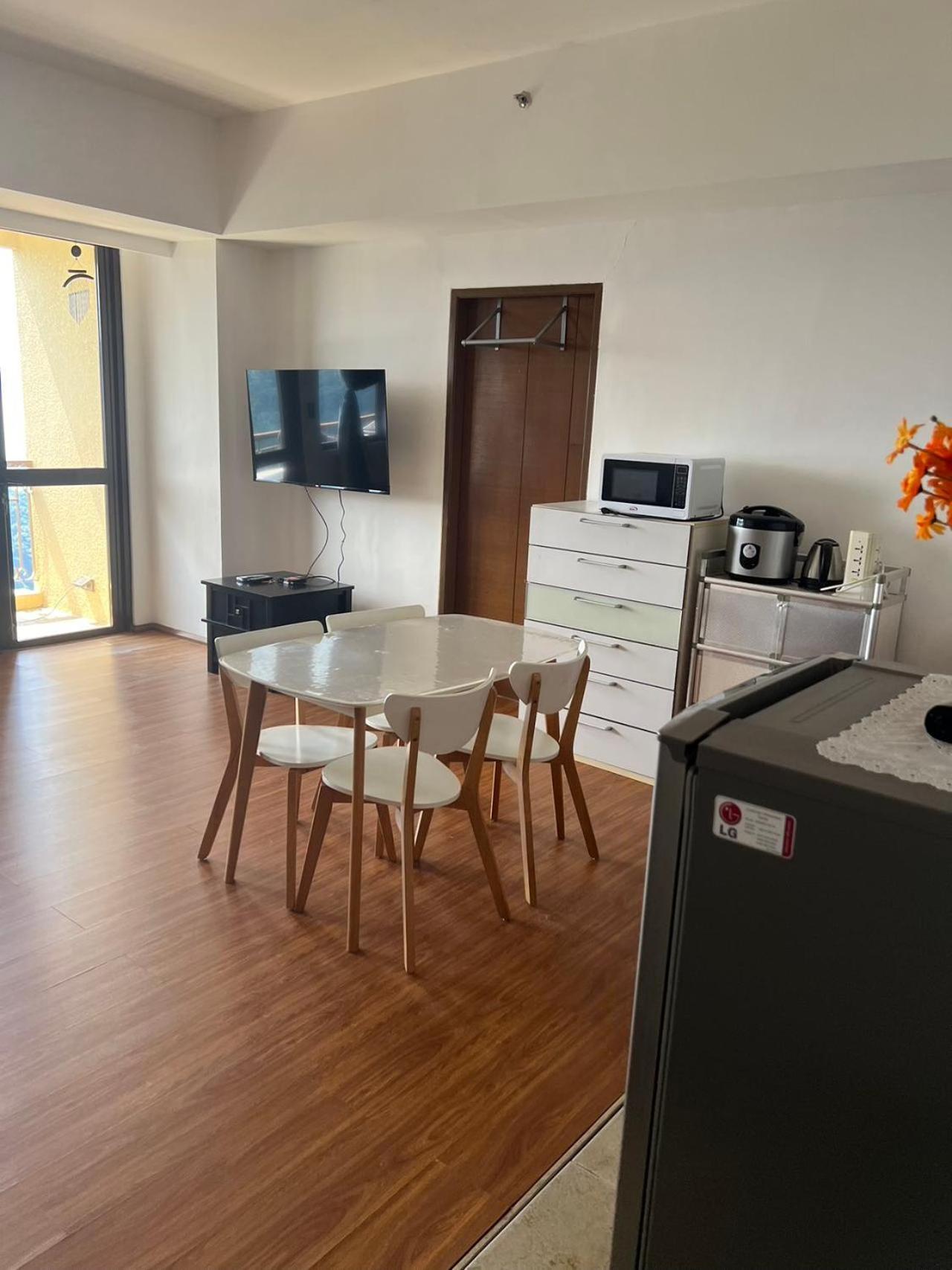 Splendido Tagagtay Taal Lake Staycation Free Parking Netflix No Free Pool Tagaytay City Екстериор снимка
